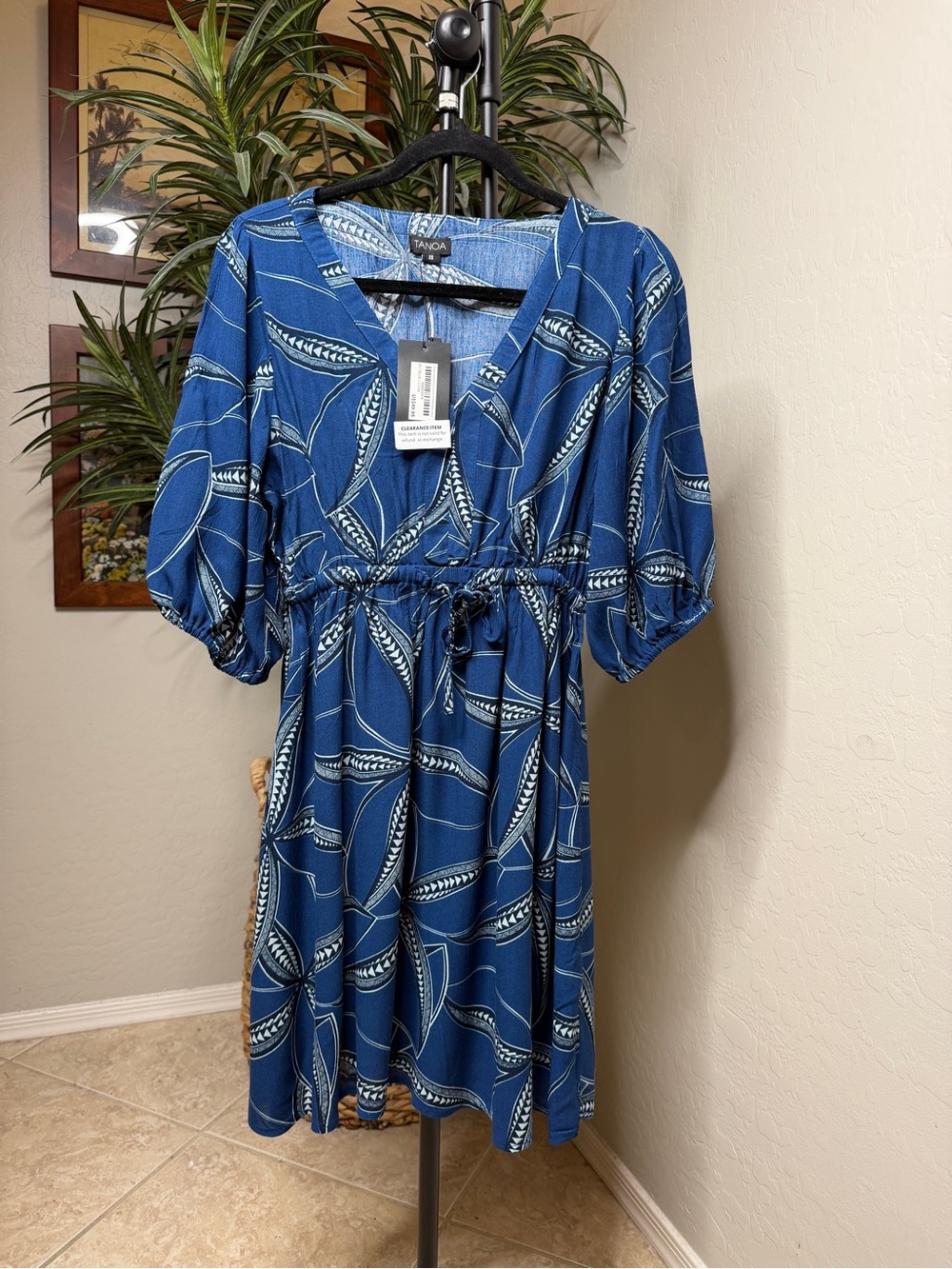 Tanoa Blue Leaf-Print V-Neck Drawstring Midi Dress